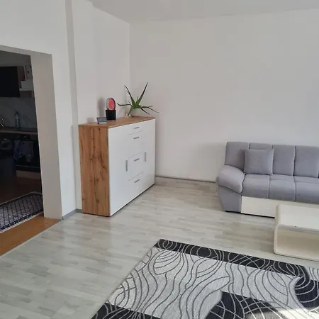 Two Self-check-in, 3km Freeway, Free-parking Playstation *