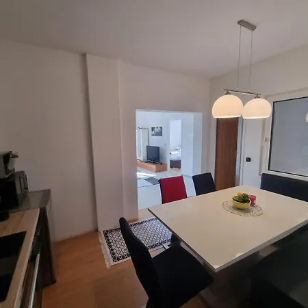 Two Self-check-in, 3km Freeway, Free-parking Playstation Wolfpassing an Der Hochleithen