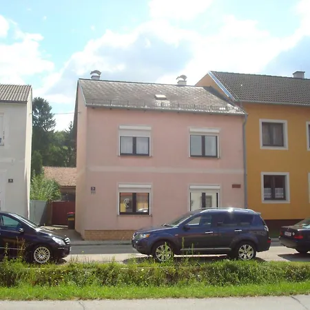 Apartmán Two Self-check-in, 3km Freeway, Free-parking Playstation Wolfpassing an Der Hochleithen