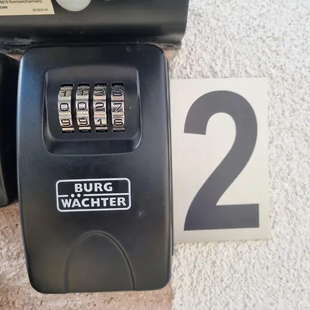 Two Self-check-in, 3km Freeway, Free-parking Playstation Apartmán *