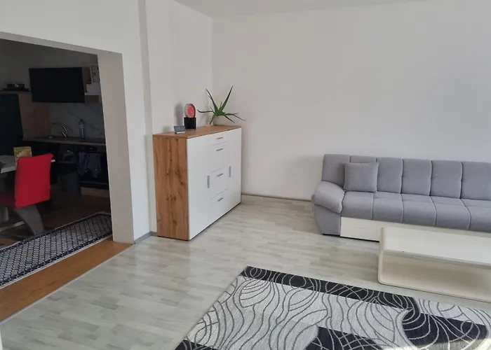 Two Self-check-in, 3km Freeway, Free-parking Playstation *